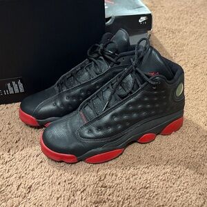Nike Men's Black and Red Athletic Sneakers